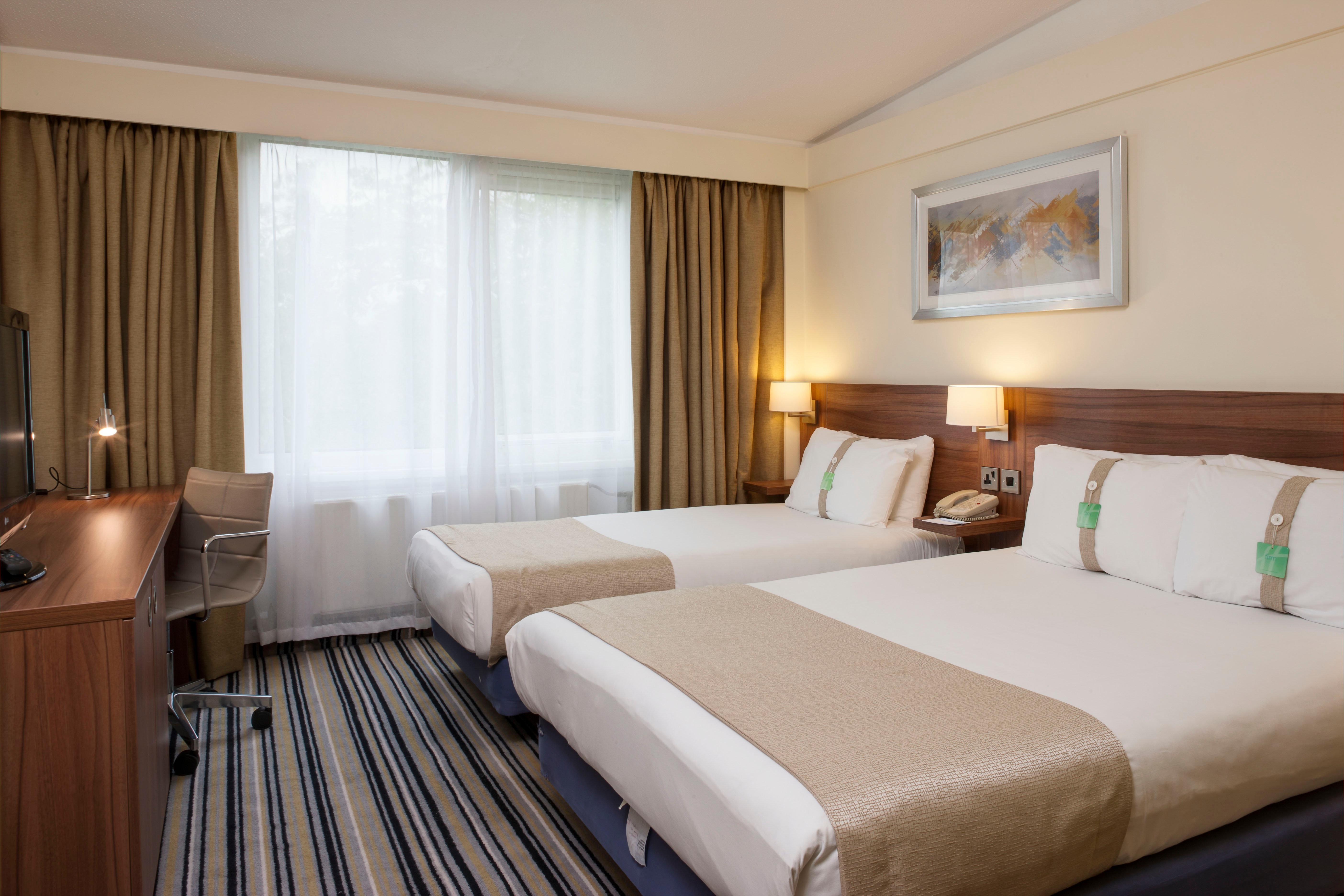 Holiday Inn Rochester-Chatham By Ihg Exterior photo