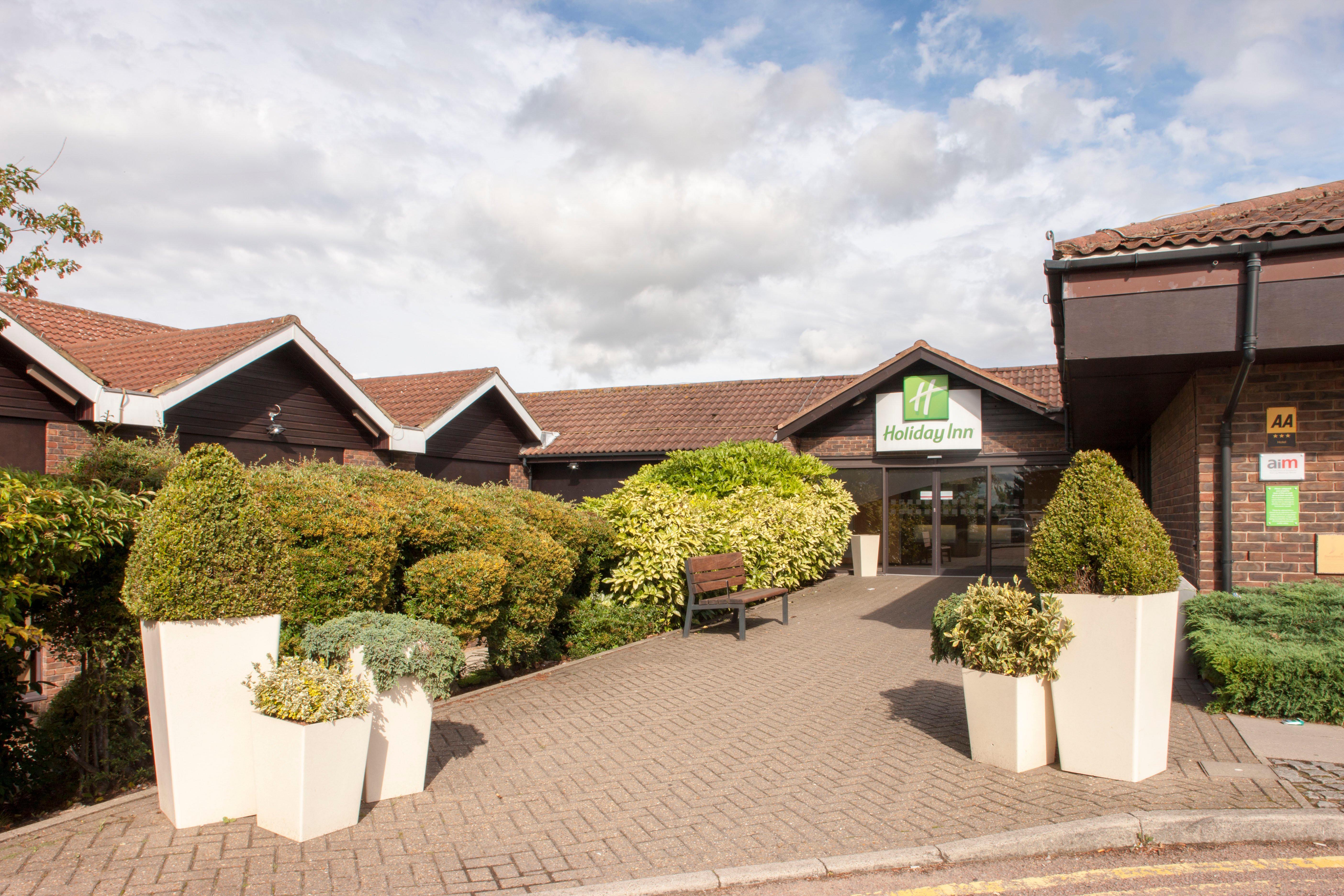 Holiday Inn Rochester-Chatham By Ihg Exterior photo