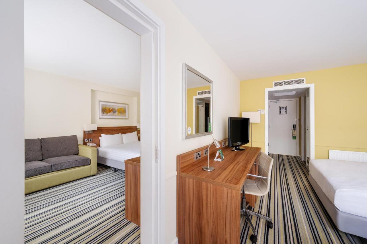 Holiday Inn Rochester-Chatham By Ihg Exterior photo