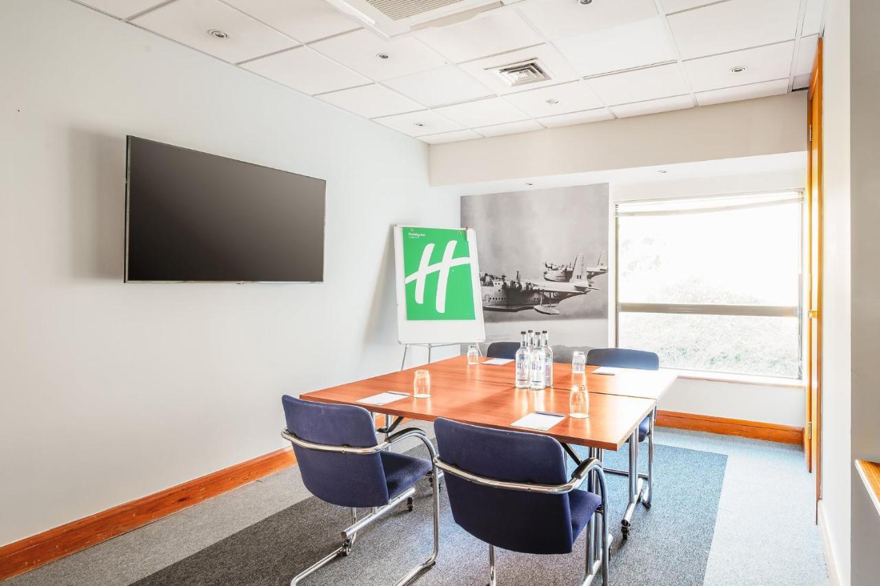 Holiday Inn Rochester-Chatham By Ihg Exterior photo